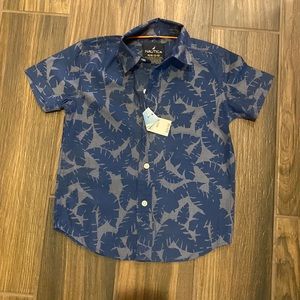 Boys Nautica shirt. Size 5/6
